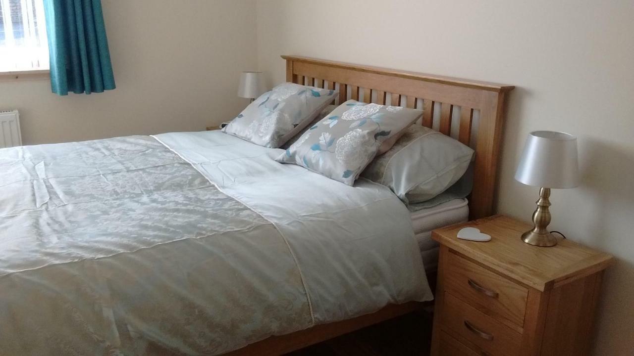 Fara 2 Room, 1 Bedroom - B&B Private Suite カークウォール エクステリア 写真